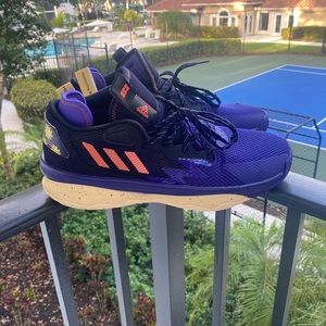 Adidas Dame 8 basketball shoes size 13 used once!